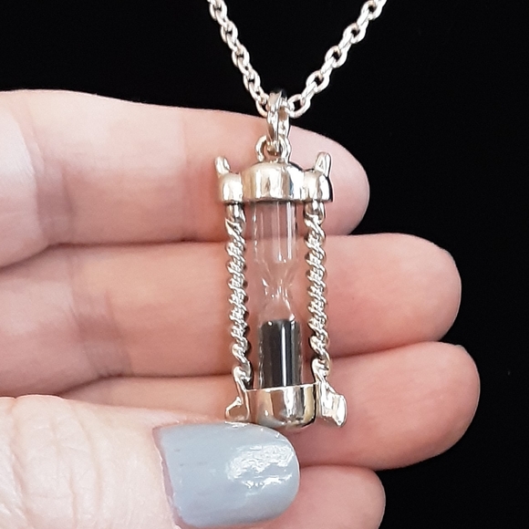 Hand Crafted Working Hour Glass Necklace Silvertone 26" Chain Unisex - Picture 6 of 6